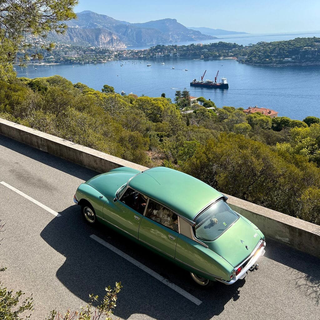 location d'une citroen ds cote d'azur