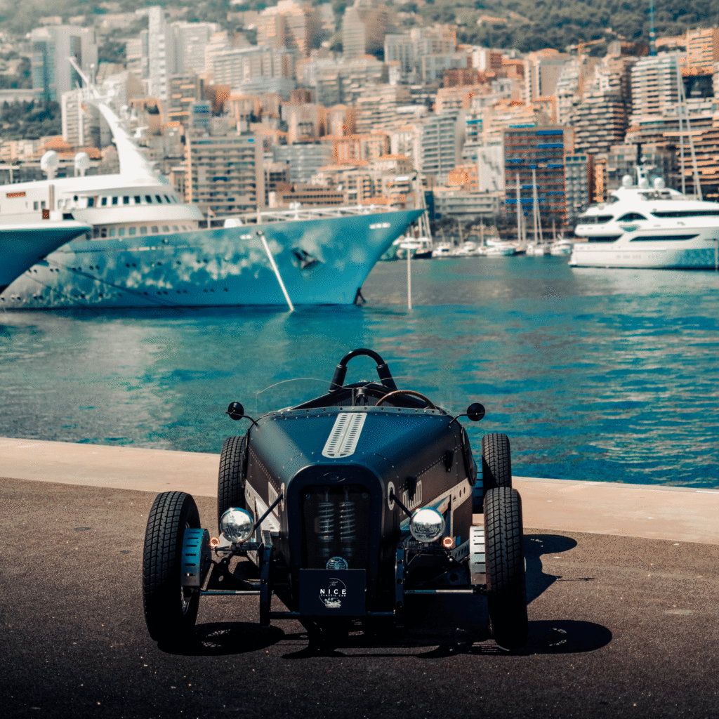 DEVINCI BRIGITTE BLACK RENTAL