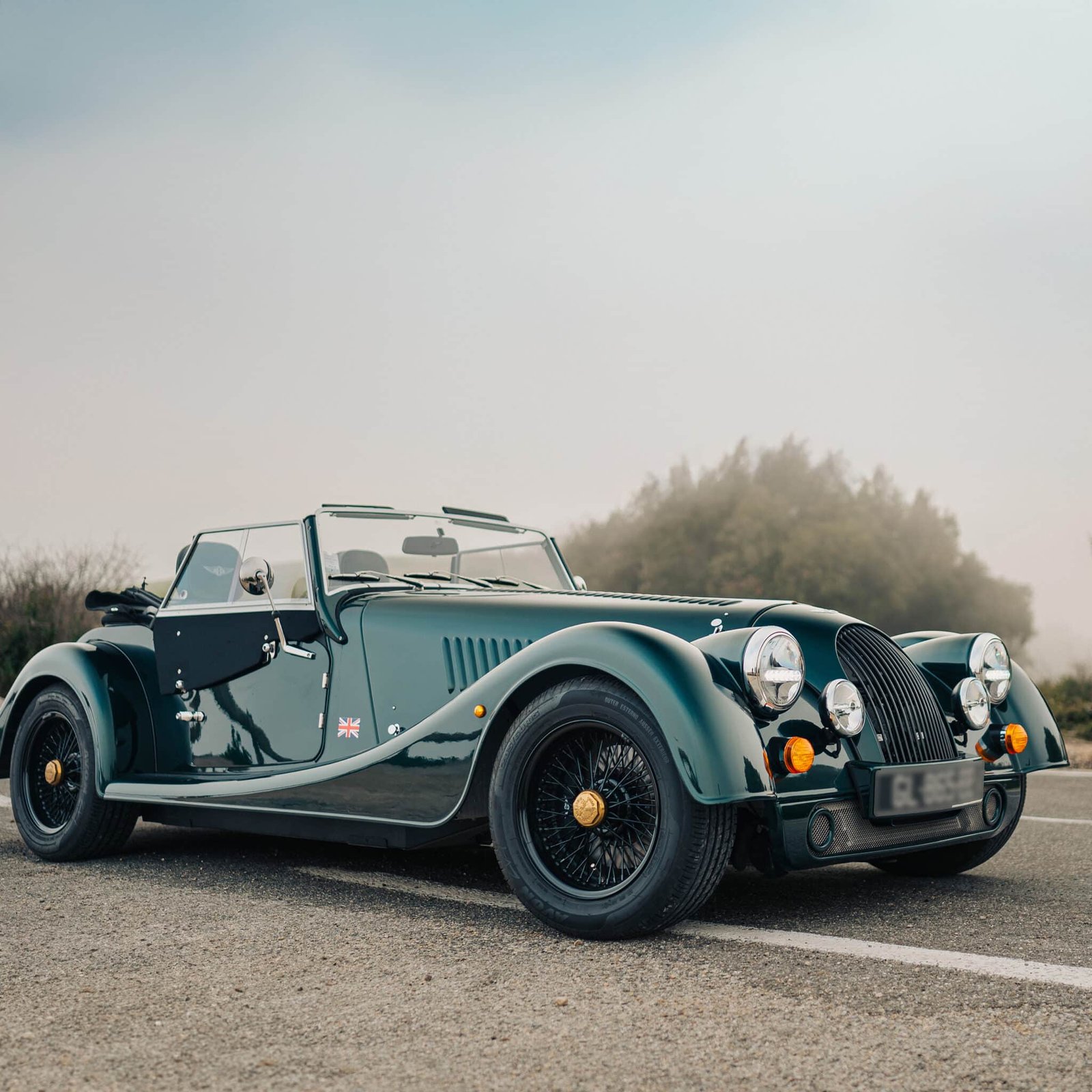 Morgan Plus Four Rent a classic car in nice